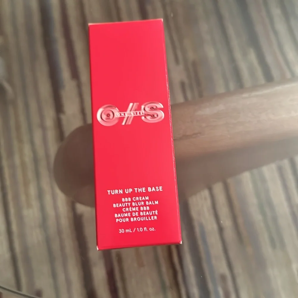ONE/SIZE by Patrick Starrr Turn Up the Base Blurring Foundation Fair 1 (N)